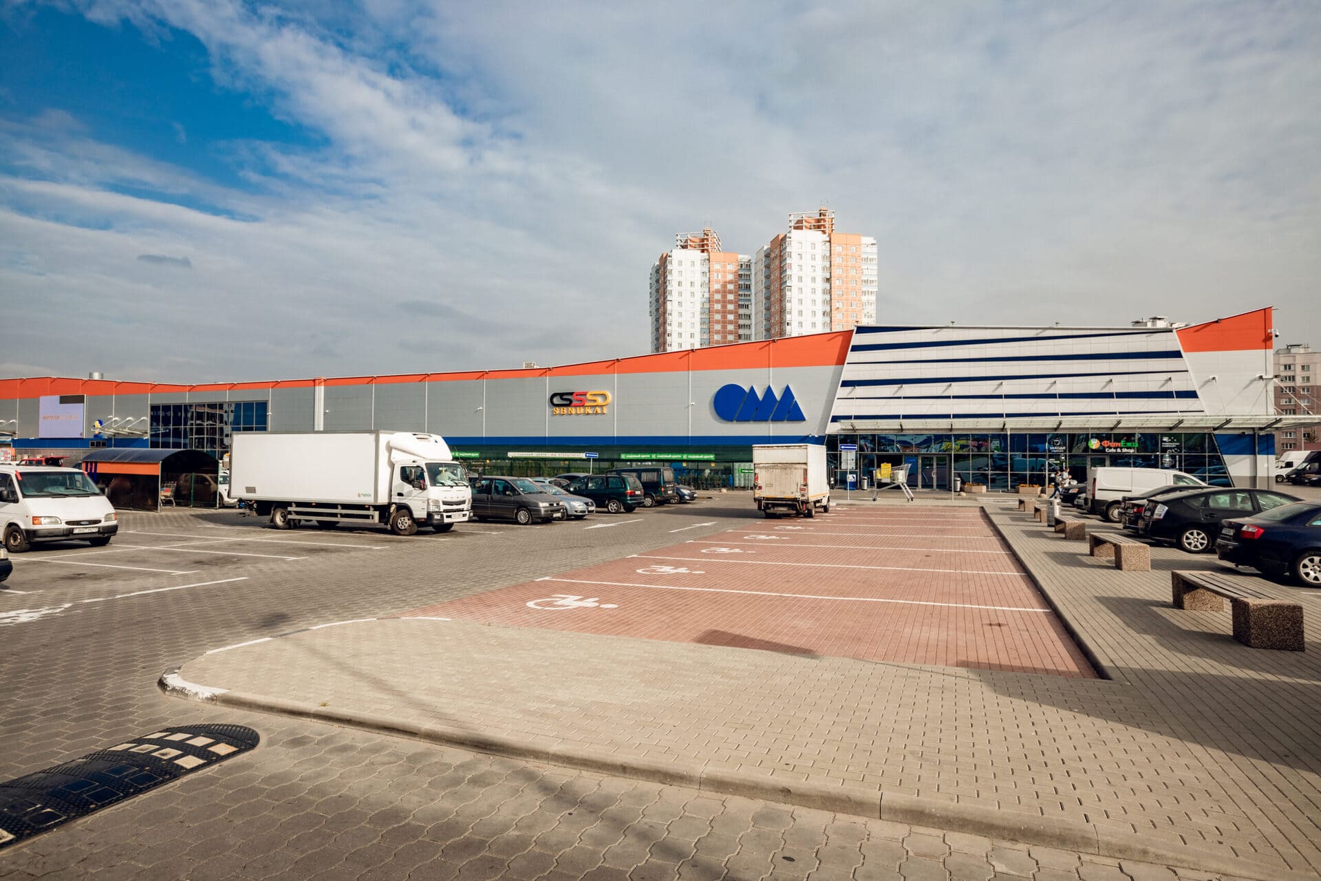 Construction supermarket “OMA”, Kamennogorskaya st., Minsk